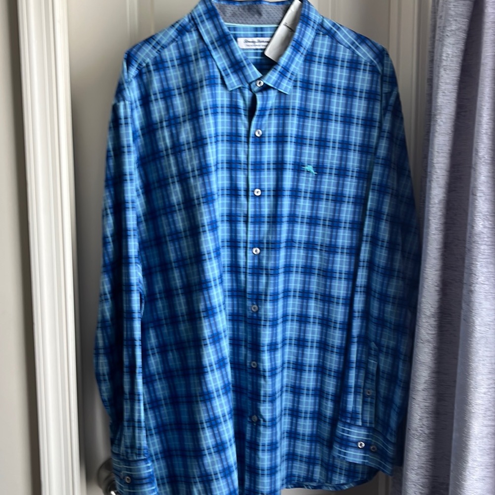 Mens button down Tommy Bahama shirt